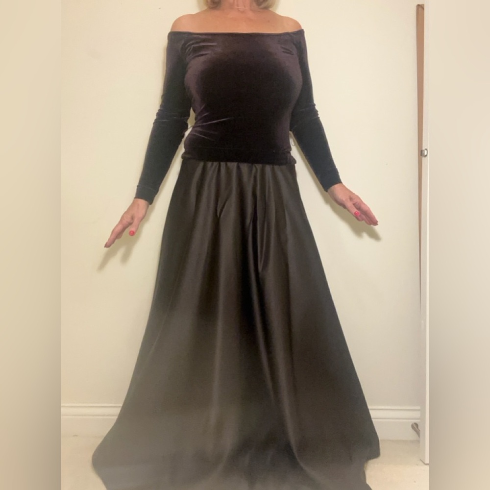 LAST CHANCE!Elegant Off-Shoulder chocolate brown Velvet and satin Gown